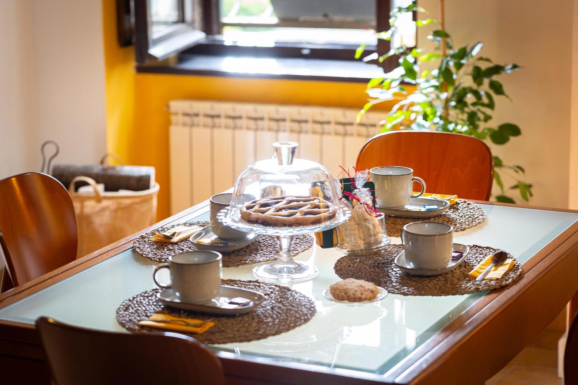 La Casa Di Pepe Bed & Breakfast Sutri Bagian luar foto